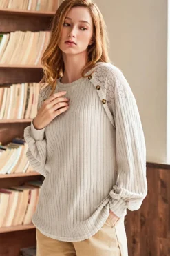Fashion Dear-Lover Contrast Lace Raglan Sleeve Buttoned Ribbed Top Parchment
