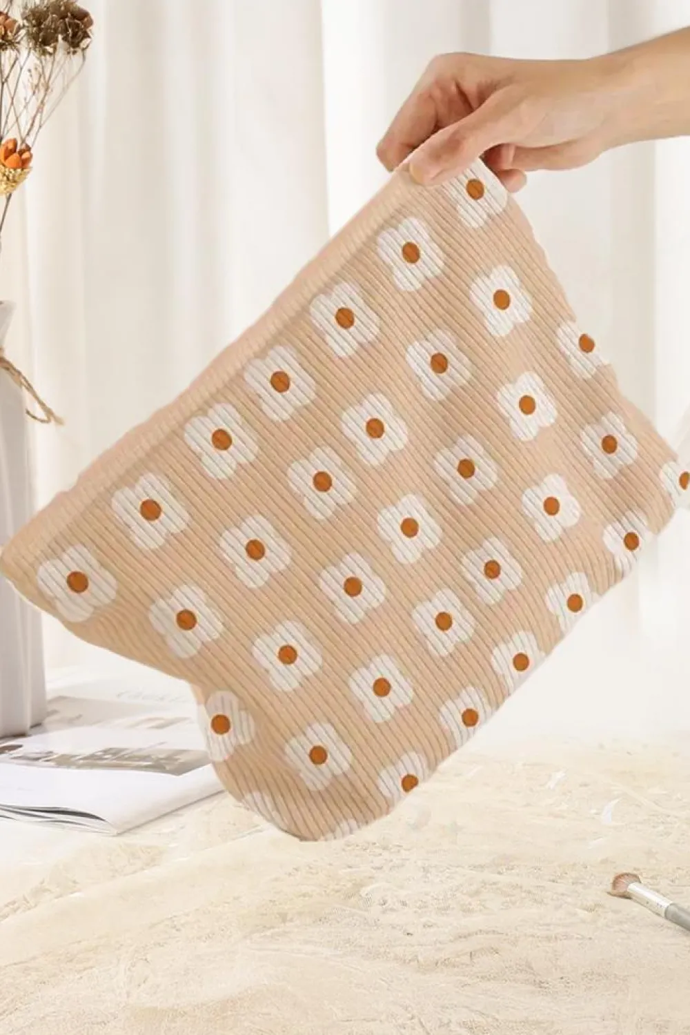 Hot Dear-Lover Flowers Print Textured Corduroy Large Makeup Bag Parchment