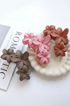 Outlet Dear-Lover 3D Flower Plastic Resin Hair Claw (Slight Color Variations) Pink