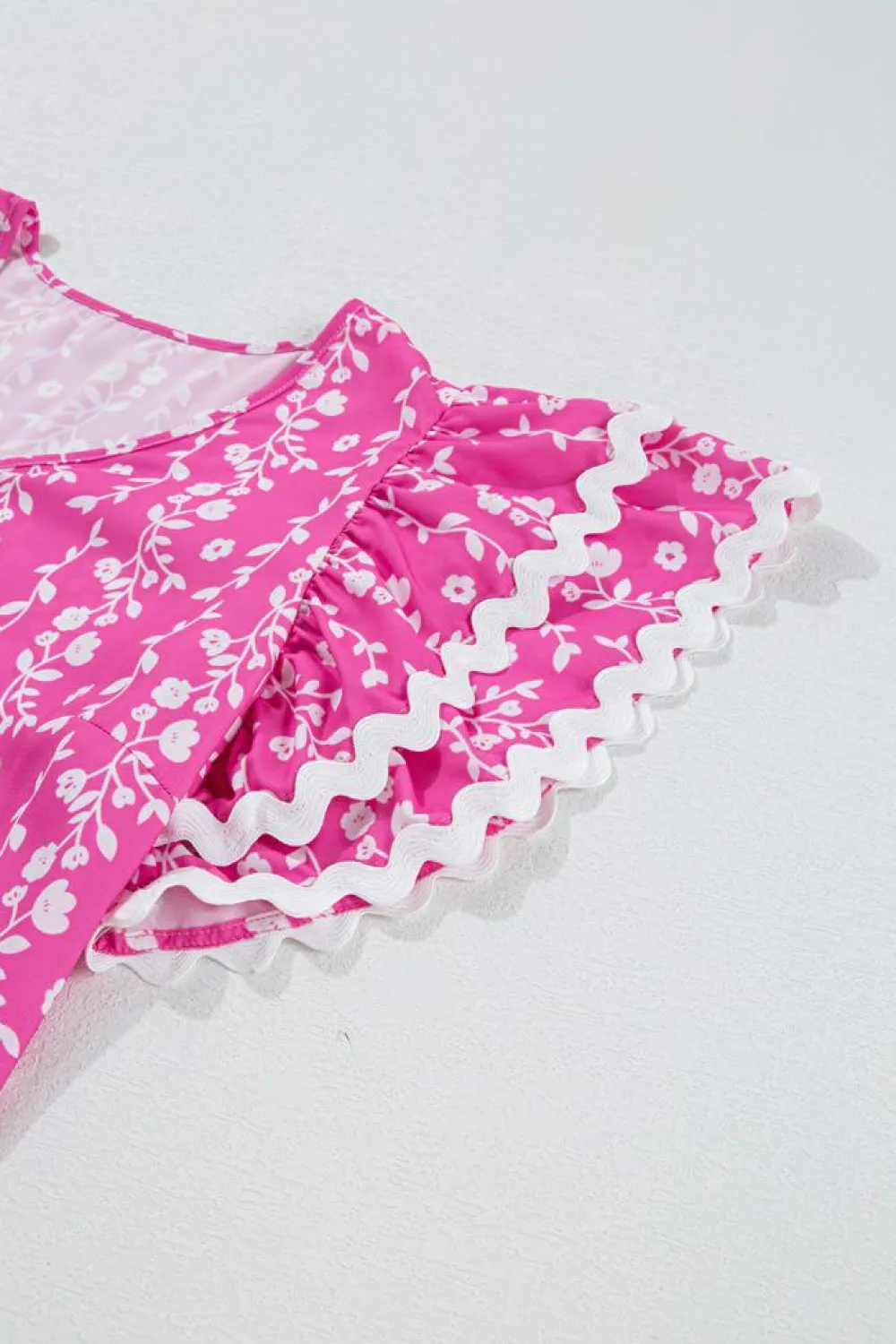Outlet Dear-Lover Floral Print Ric-rac Tiered Ruffled V Neck Blouse Pink