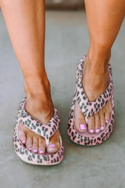 Online Dear-Lover Leopard Print Thick Sole Flip Flops Pink