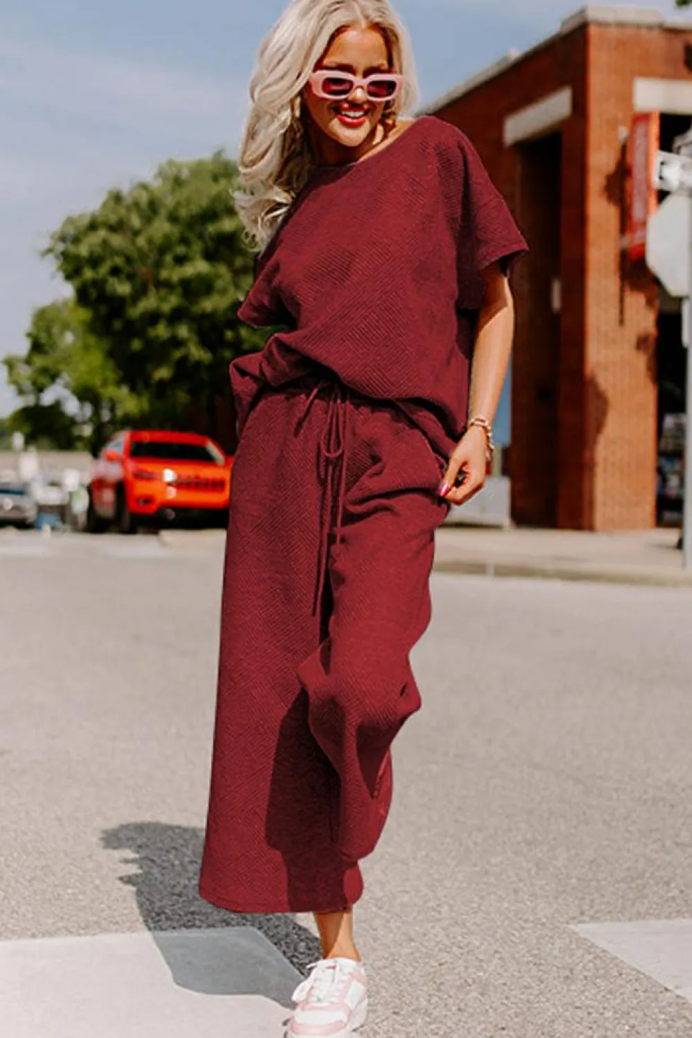 Online Dear-Lover Textured Loose Fit T Shirt and Drawstring Pants Set Red Dahlia