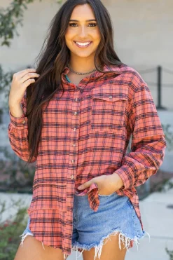 Hot Dear-Lover Plaid Long Sleeeve Side Split Distressed Hem Shirt Red