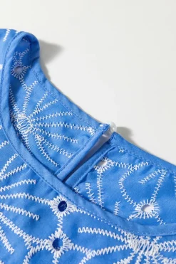 Fashion Dear-Lover Eyelet Flower Embroidery Frilled Short Puff Sleeve Blouse Sky Blue