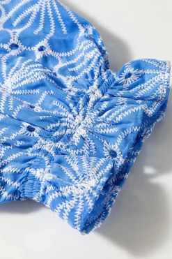 Fashion Dear-Lover Eyelet Flower Embroidery Frilled Short Puff Sleeve Blouse Sky Blue