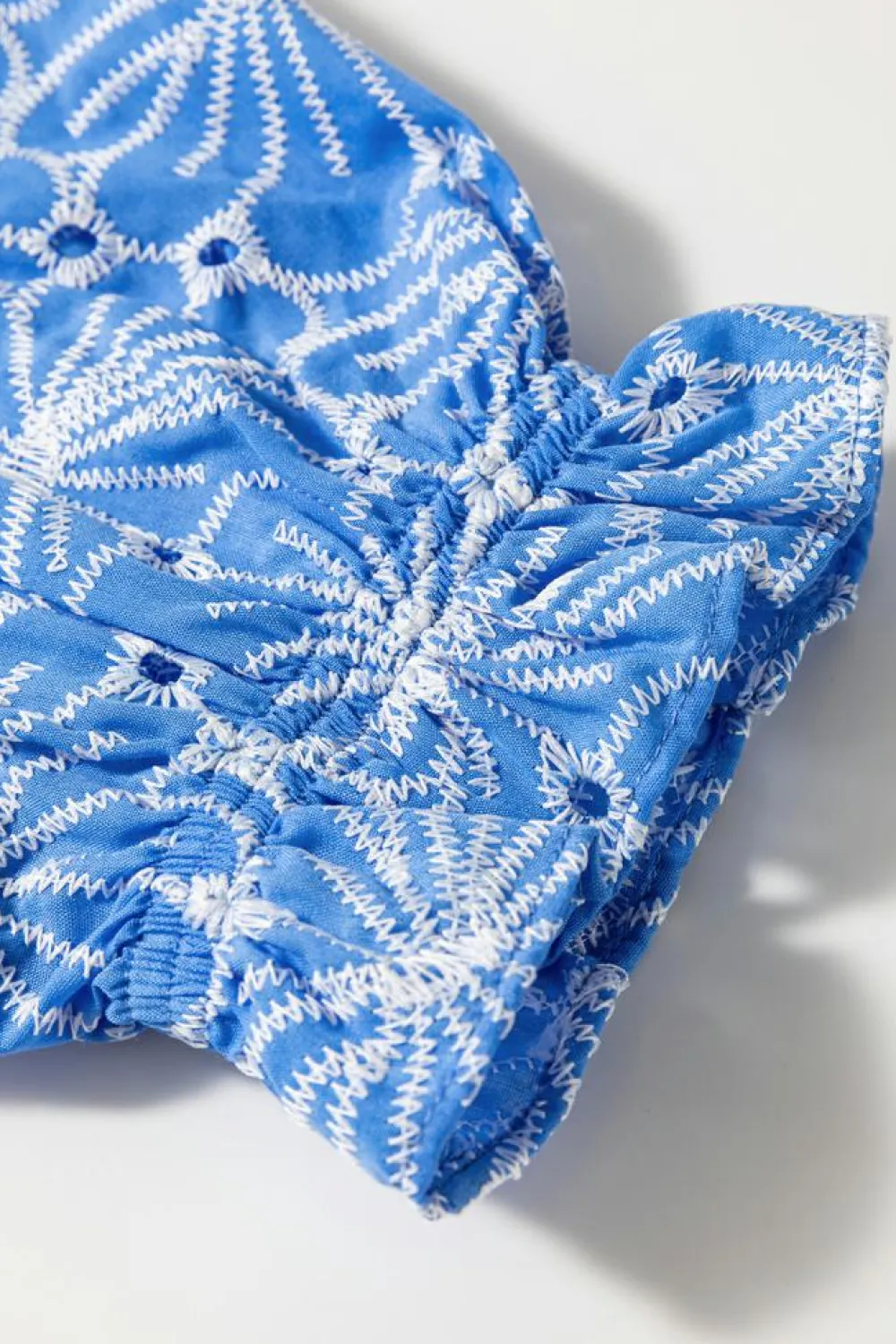 Fashion Dear-Lover Eyelet Flower Embroidery Frilled Short Puff Sleeve Blouse Sky Blue
