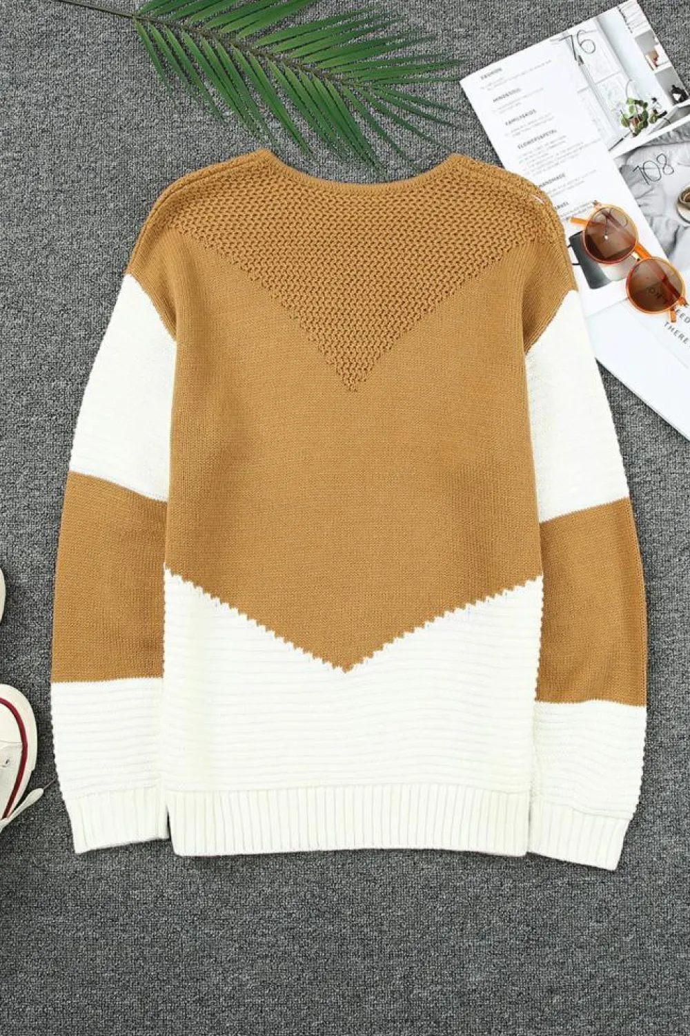 Fashion Dear-Lover Two-Tone Chevron Pullover Sweater Brown