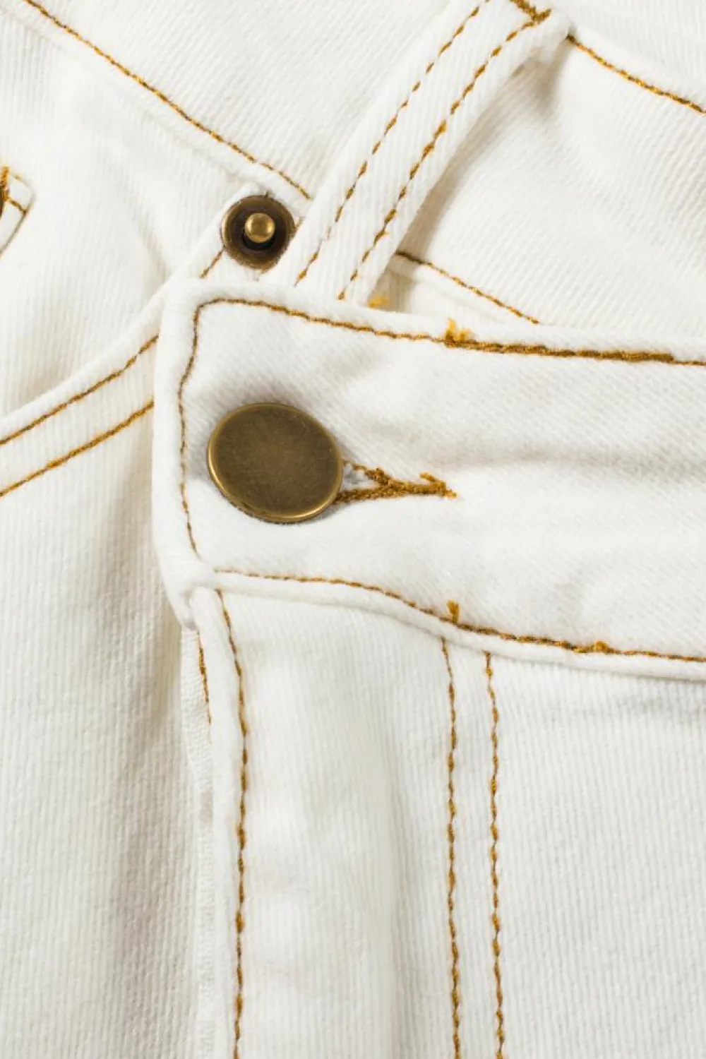 Clearance Dear-Lover Asymmetric Waist Design Stylish Denim Shorts White
