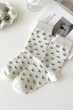New Dear-Lover Bow Knots Ribbed Edge Crew Socks White
