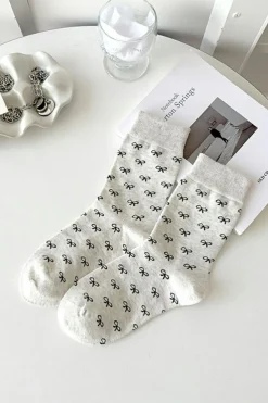 New Dear-Lover Bow Knots Ribbed Edge Crew Socks White