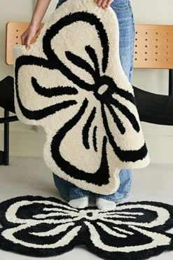 Hot Dear-Lover Bowknot Pattern Irregular Soft Door Mat White