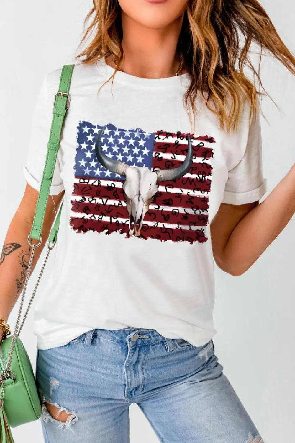 Fashion Dear-Lover Bull Skull American Flag Graphic Tee White