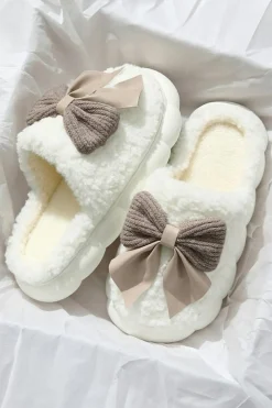 Fashion Dear-Lover Contrast Bowknot Applique Plush Winter Slippers (Bow Colors May Differ by Batch) White