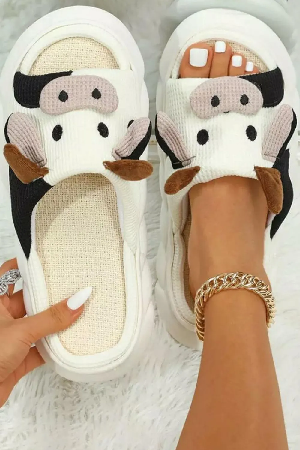 Discount Dear-Lover Cute Cow Pattern Open Toe Slippers White