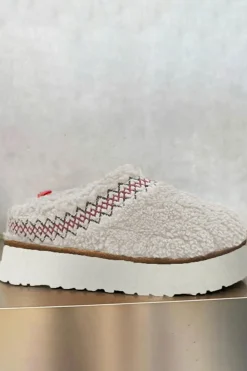Clearance Dear-Lover Embroidered Sherpa Plush Thick Sole Winter Slippers White