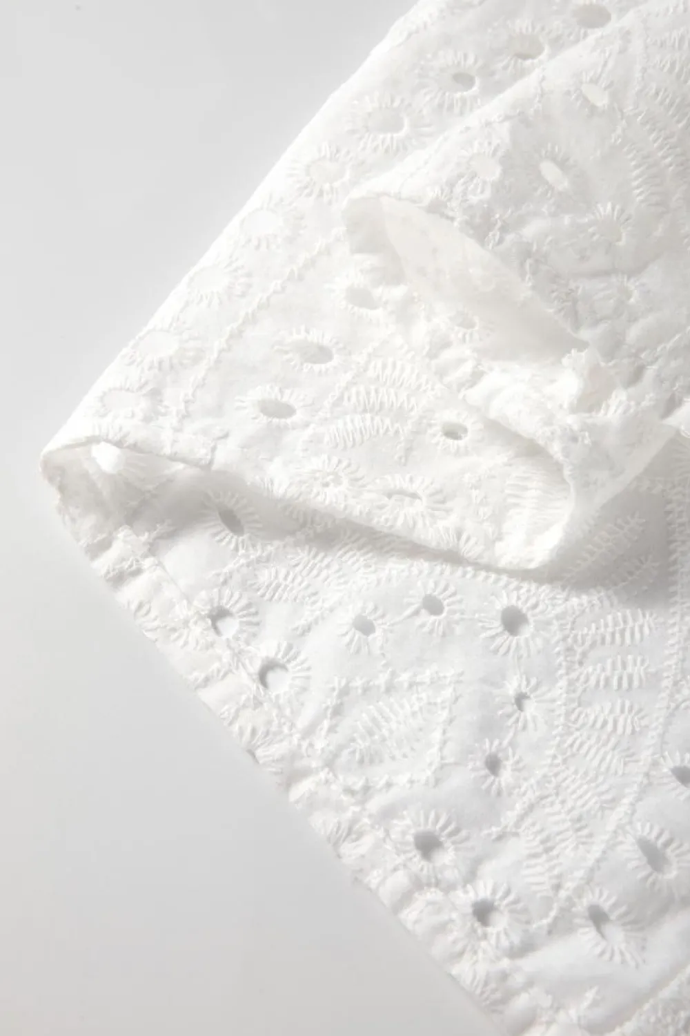 Fashion Dear-Lover Eyelet Embroidered Puff Sleeve V Neck Blouse White