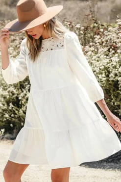 Hot Dear-Lover Floral Lace Patchwork Bracelet Sleeve Tiered Mini Dress White
