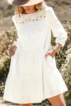 Hot Dear-Lover Floral Lace Patchwork Bracelet Sleeve Tiered Mini Dress White