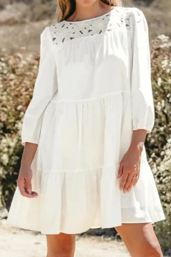 Hot Dear-Lover Floral Lace Patchwork Bracelet Sleeve Tiered Mini Dress White