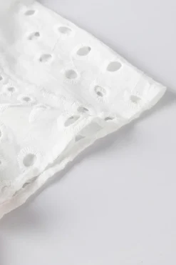 Hot Dear-Lover Geometric Embroidery Hollow Out Blouse White