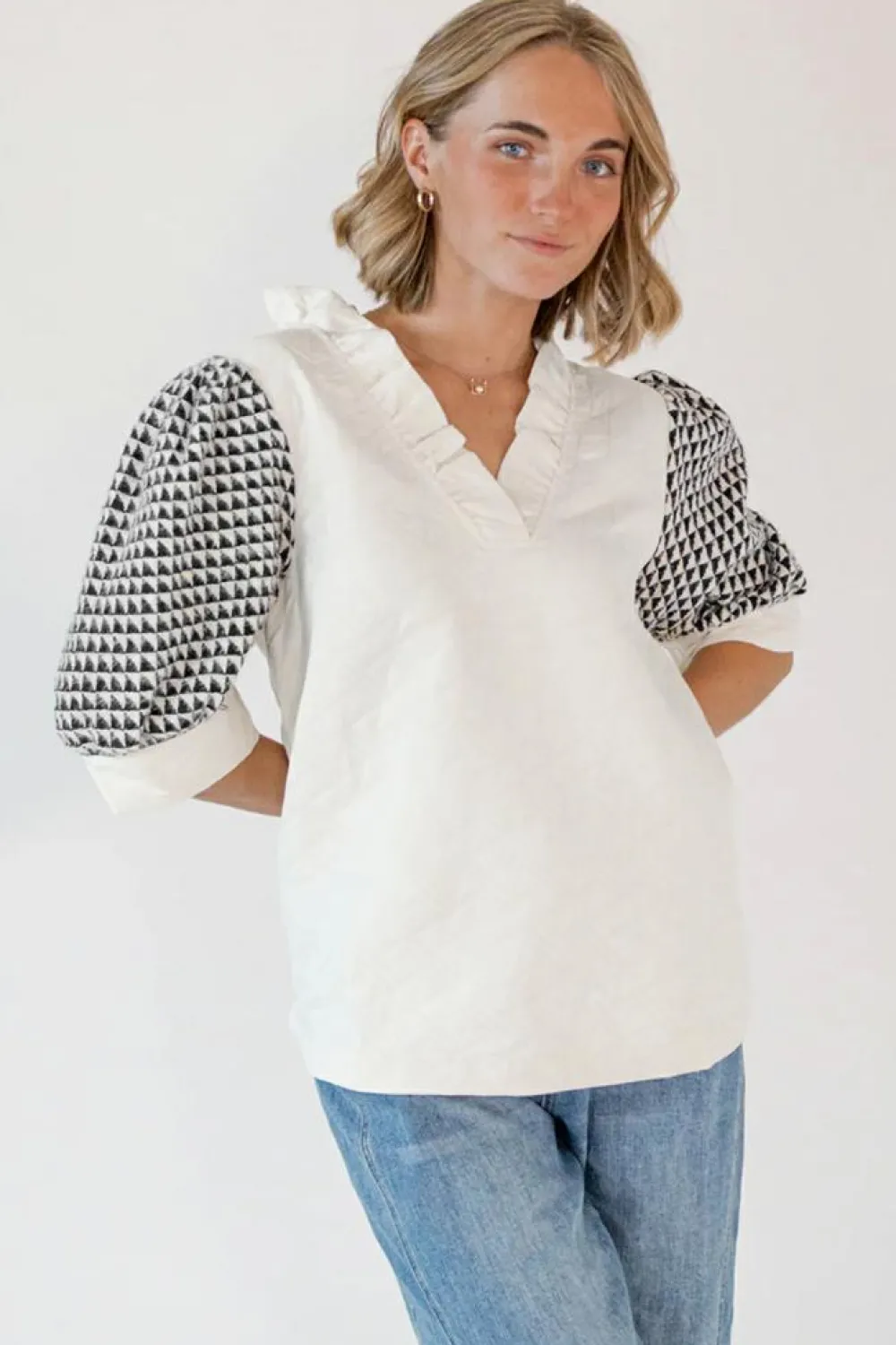 New Dear-Lover Geometric Textured Short Sleeve Frilly V Neck Blouse White