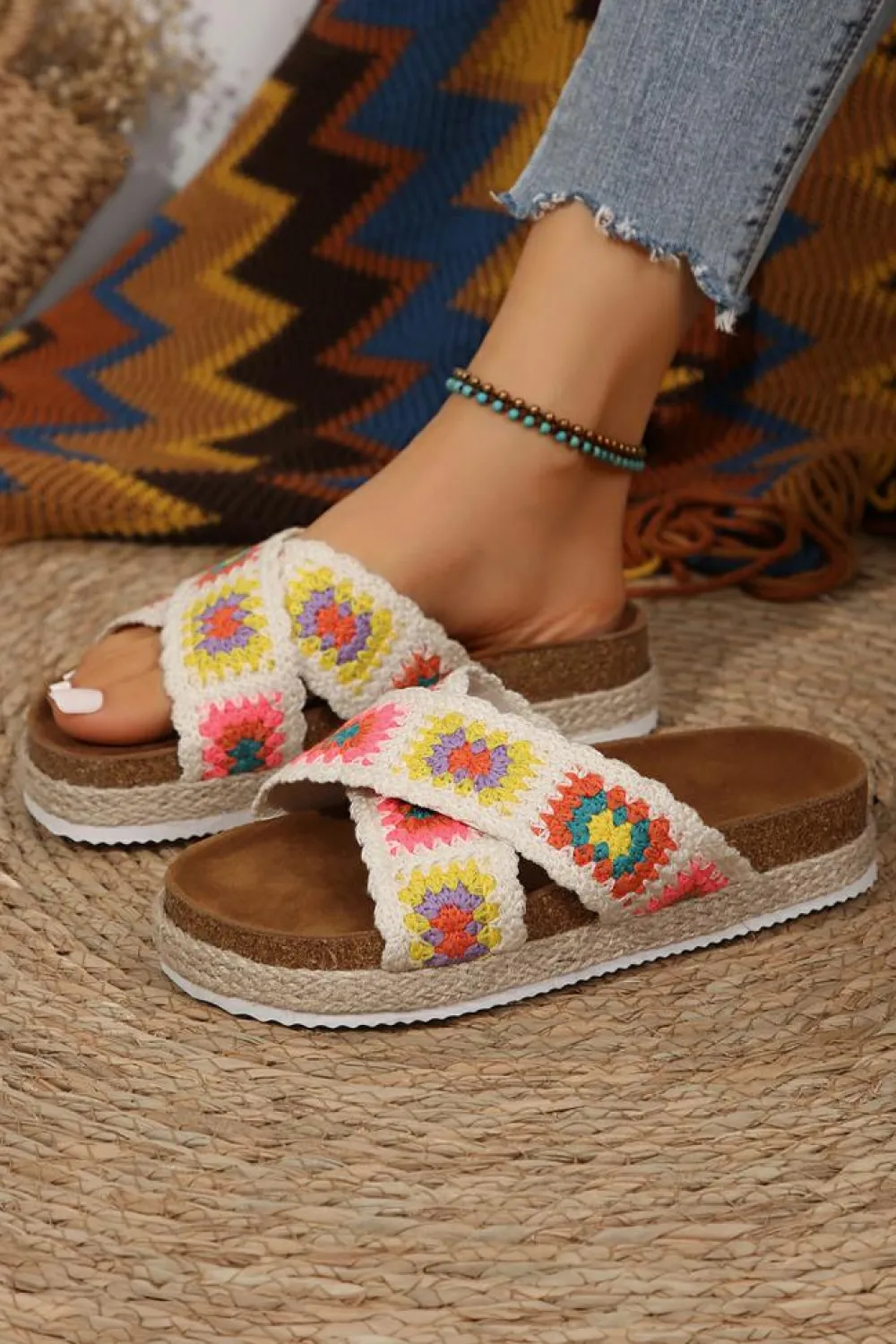 Clearance Dear-Lover Geometric Woven Crisscross Strap Platform Slippers White