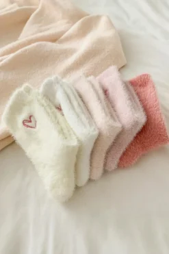 Sale Dear-Lover Heart Embroidered Soft Thick Crew Socks White
