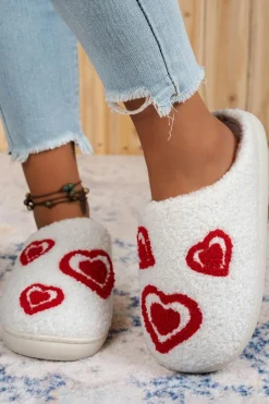 Online Dear-Lover Heart Shape Round Toe Plush Winter Slippers White