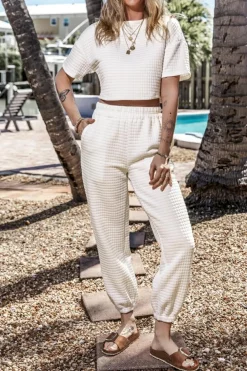 Outlet Dear-Lover Lattice Textured Cropped Tee and Jogger Pants Set White