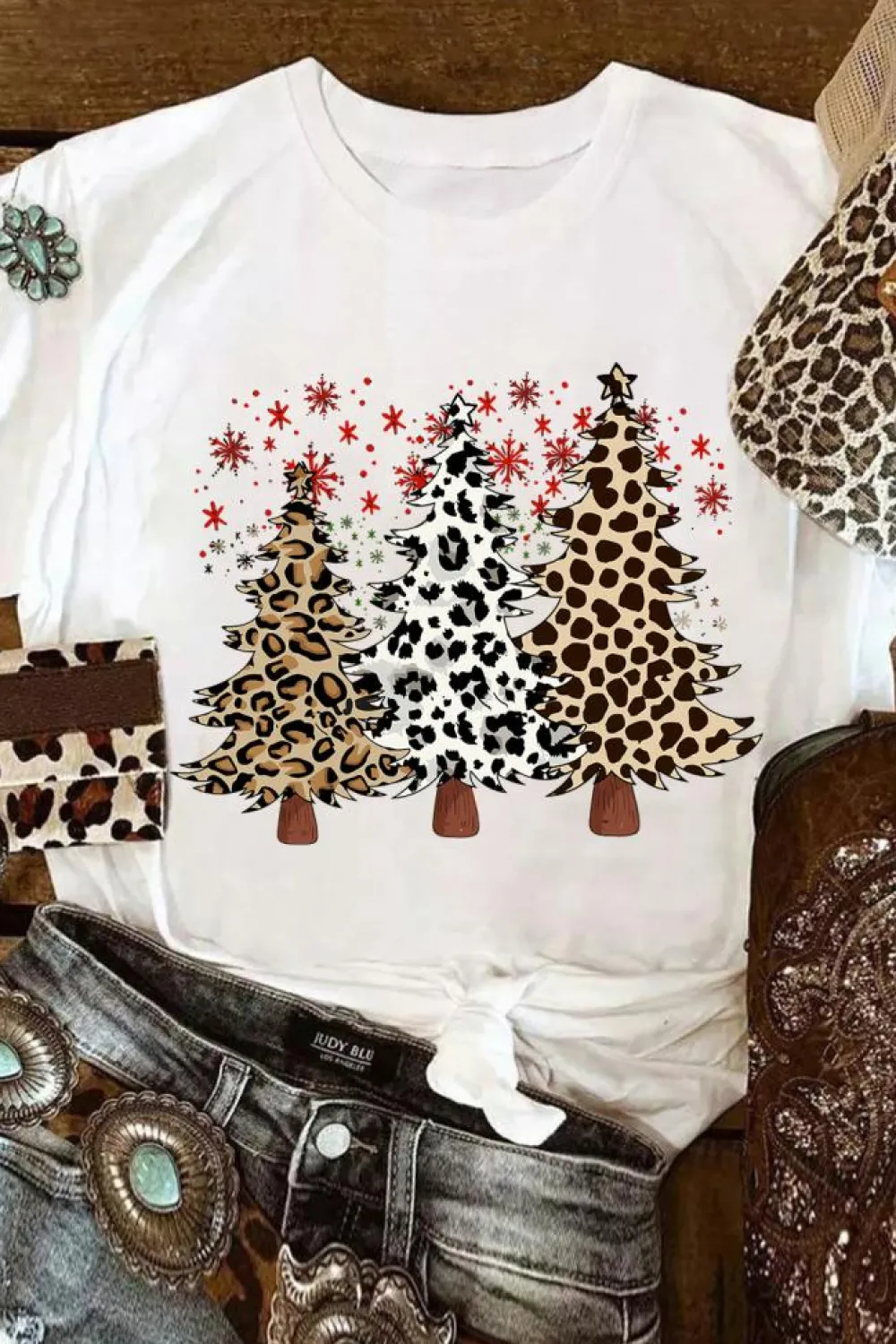 Sale Dear-Lover Leopard Christmas Tree Graphic Crewneck Tee White