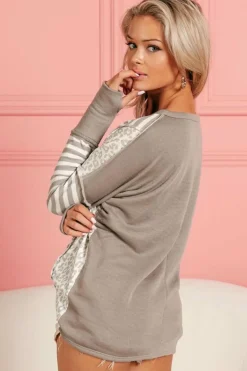 New Dear-Lover Leopard Striped Patch Thumbhole Sleeve Top White