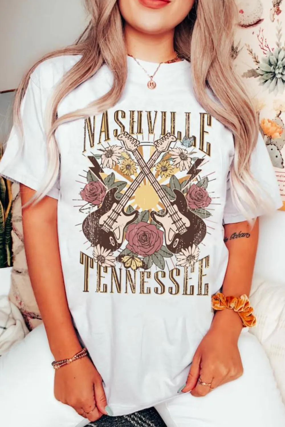 Outlet Dear-Lover Nashville Tennessee Guitar Rose Graphic Crewneck Tee White