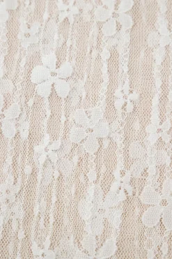 Outlet Dear-Lover Sheer Floral Lace Long Sleeve Slim Fit Top White