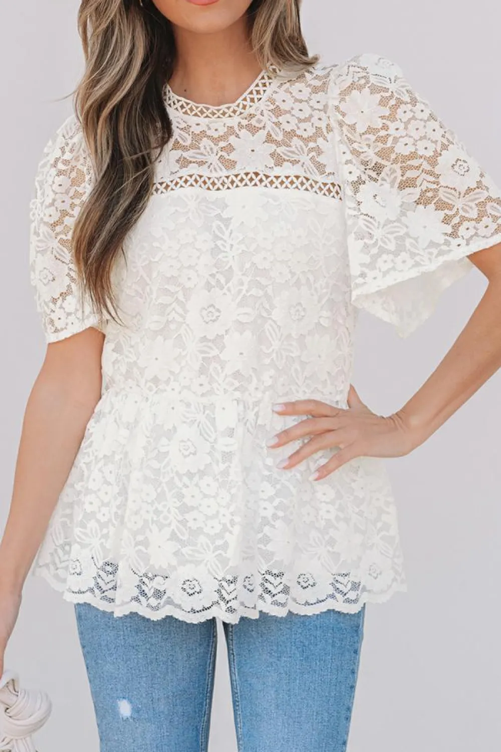 Discount Dear-Lover Short Sleeve Scalloped Floral Lace Peplum Blouse White