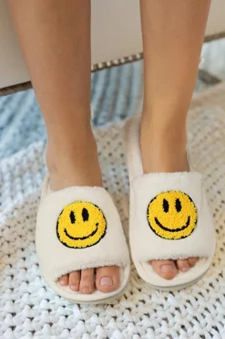 Clearance Dear-Lover Smile Emoji Graphic Plush Home Slippers White