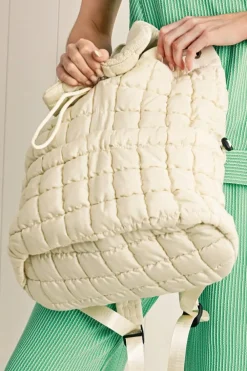Online Dear-Lover Solid Flapped Quilted Puffer Backpack White