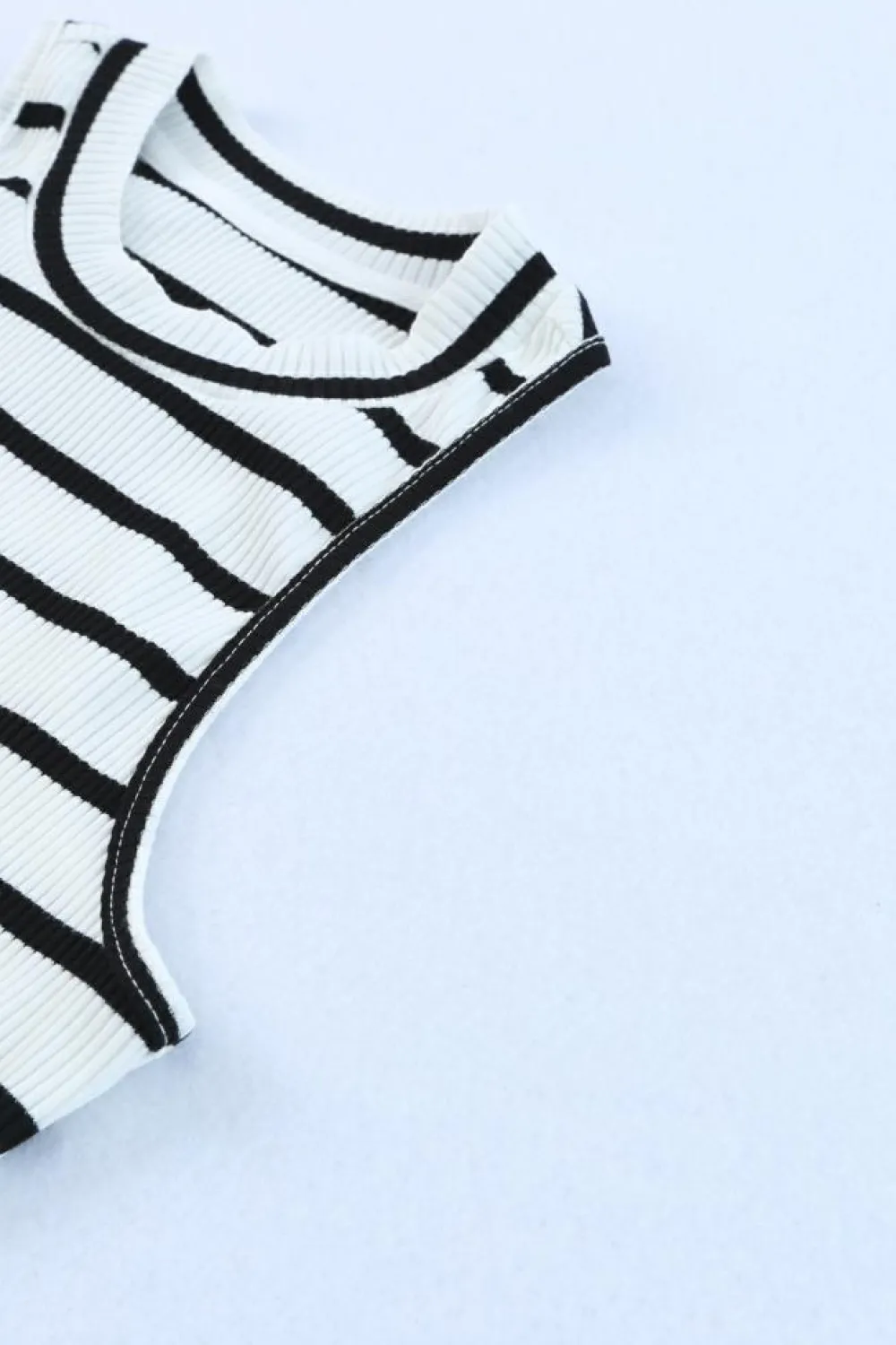 New Dear-Lover Striped Print Ribbed O-neck Sleeveless Top White