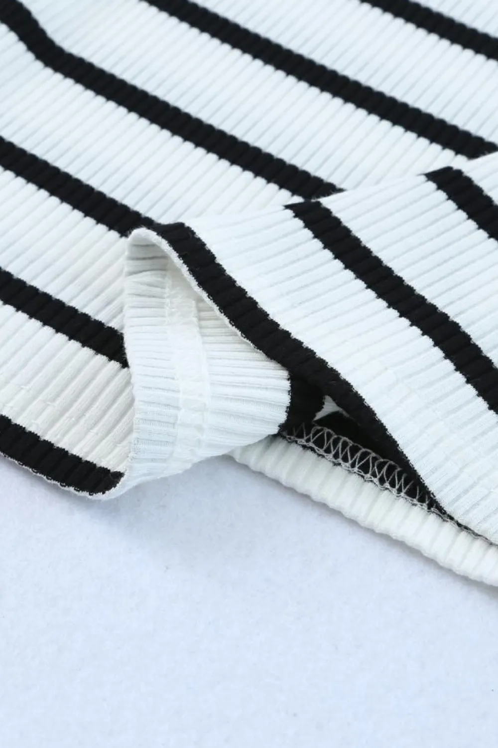 New Dear-Lover Striped Print Ribbed O-neck Sleeveless Top White