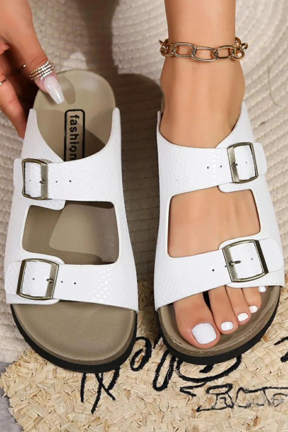 Fashion Dear-Lover Suede Textured Buckle Straps Beach Slippers White