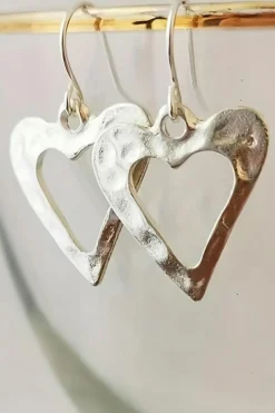 Clearance Dear-Lover Valentine Hollowed Heart Shape Earrings White