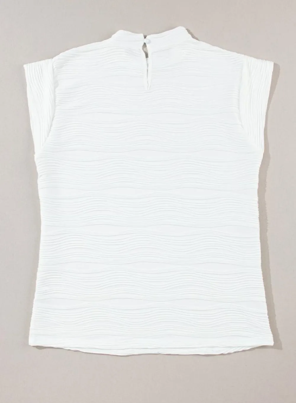 Outlet Dear-Lover Wavy Textured Mock Neck Cap Sleeve Top White
