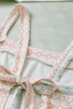 Hot Dear-Lover Western Fashion Print Tie Back Spaghetti Strap Tank White